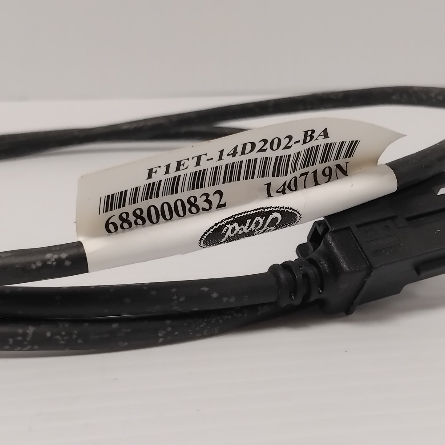 Genuine Dash and Floor Console Cable - Ford Focus 2014-2020 | 1855072
