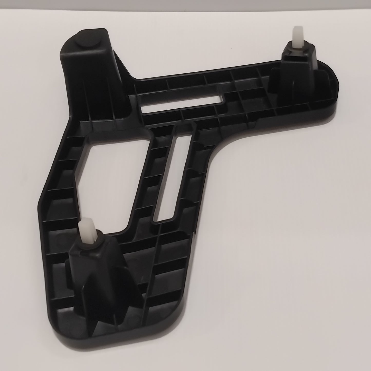 Genuine Kia Reinf-Rr Bumper Cove | 86623A2700