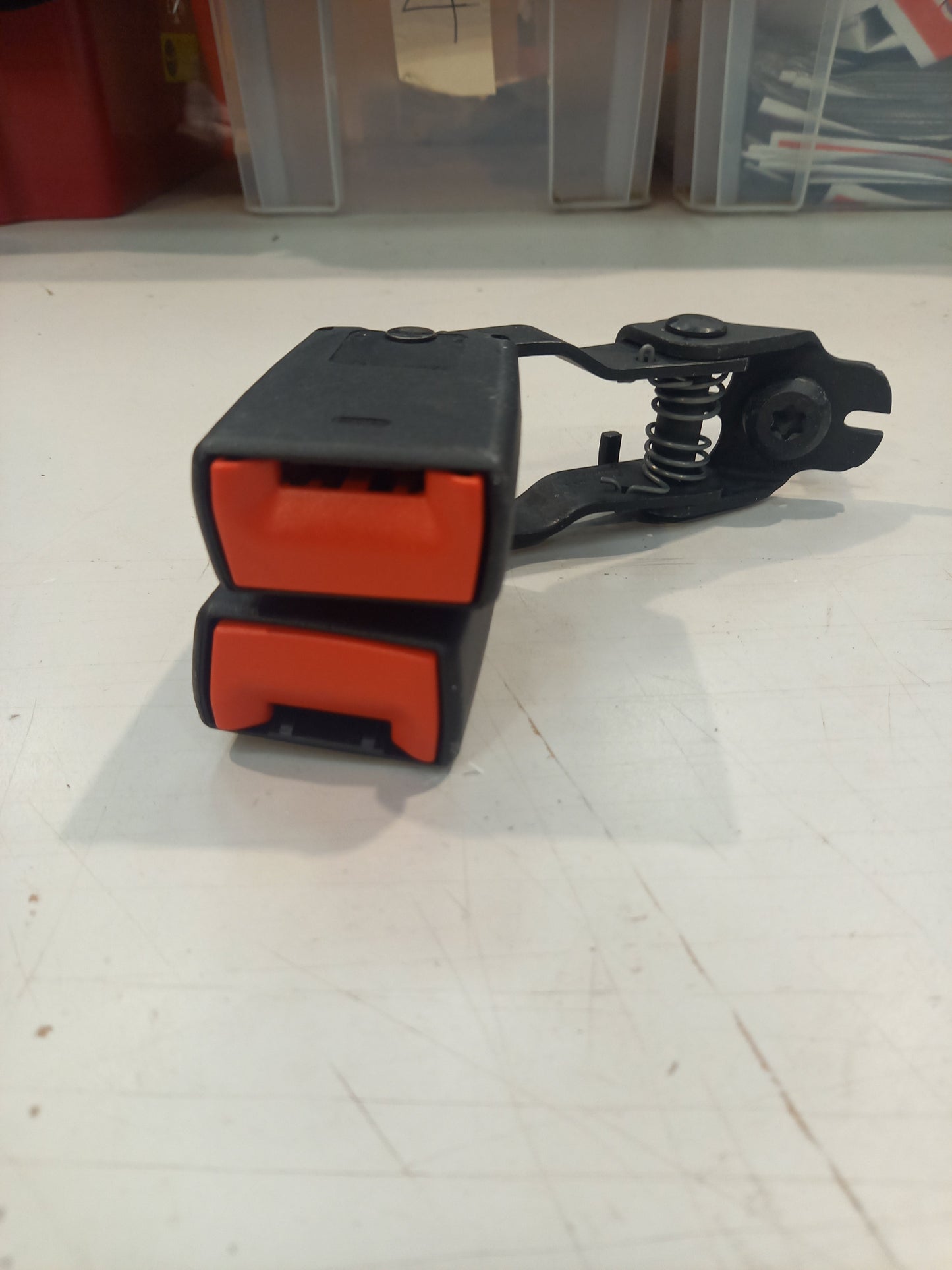 Genuine Ford Buckle Assy - Seat Belt | 1237263