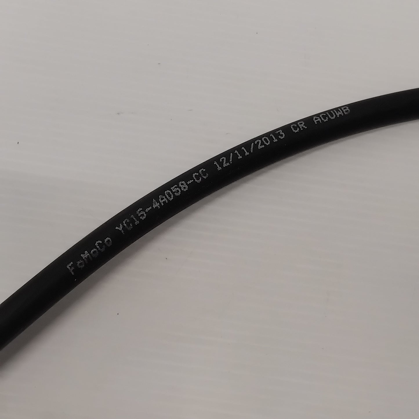 Genuine Rear Axle Vent Hose - Ford Transit 2011-2014 | 1719051