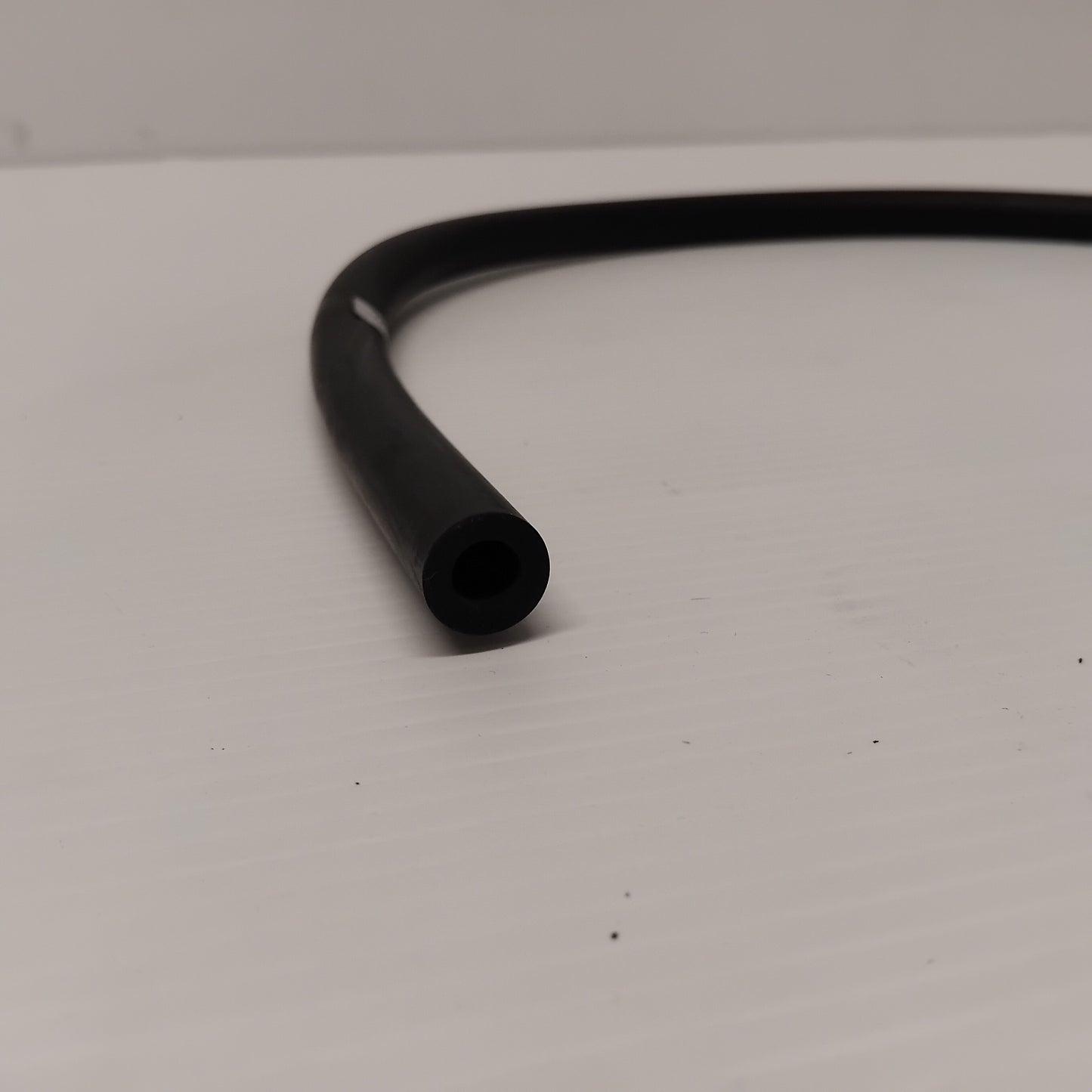 Genuine Rear Axle Vent Hose - Ford Transit 2011-2014 | 1719051