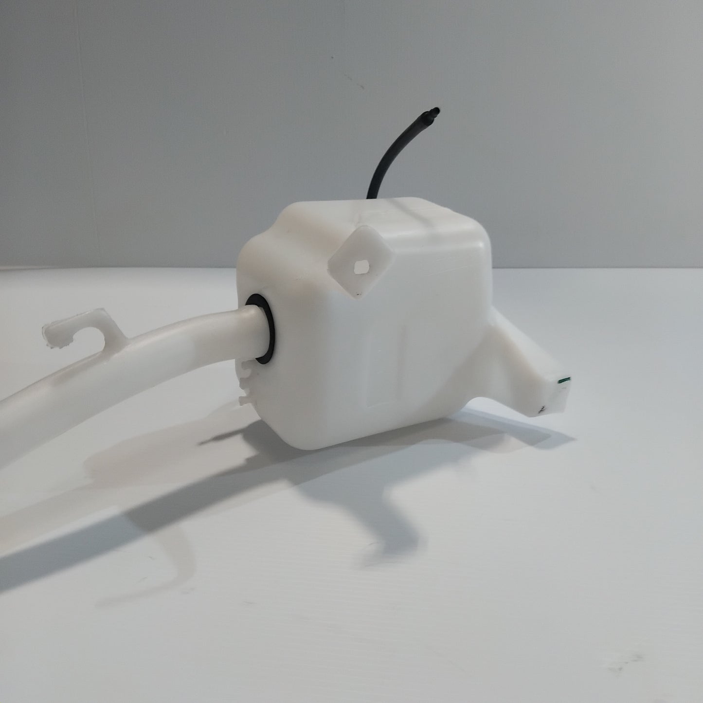 Genuine Fiat W/W Reservoir | 52047861
