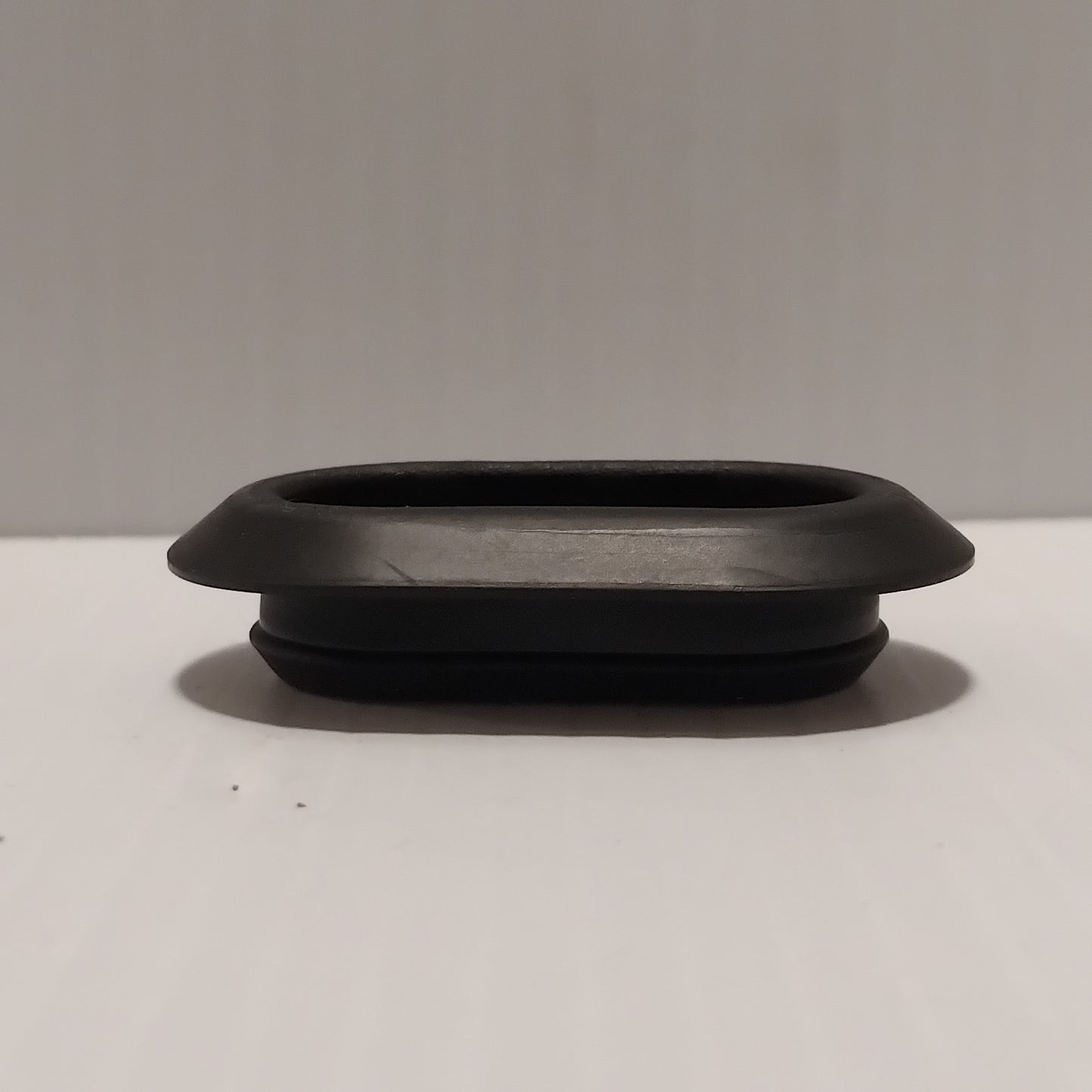 Genuine Ford Plug | 1699405