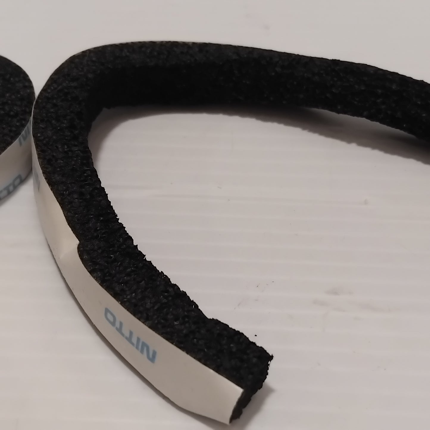 Genuine Ford Seal | 5206546