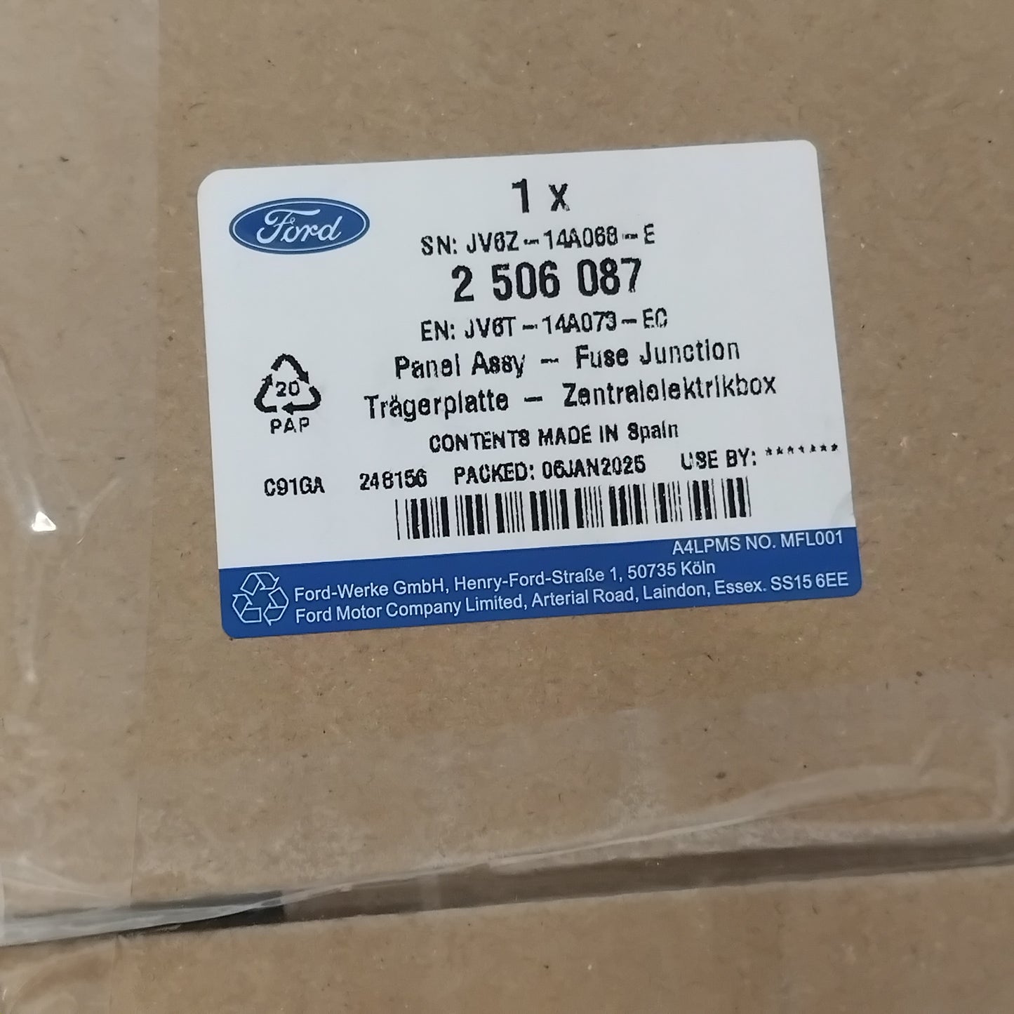 Genuine Fuse Box - Ford Focus / Kuga / Transit | 2506087