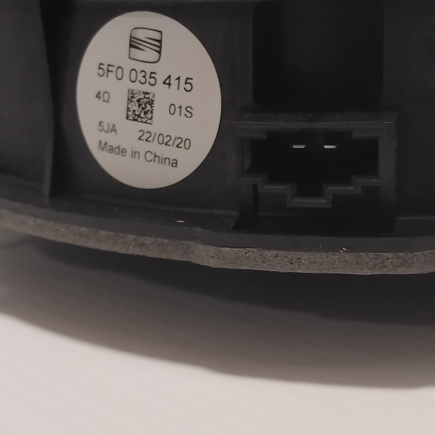Genuine Front Door Speaker - SEAT Leon 2013-2020 | 5F0035415