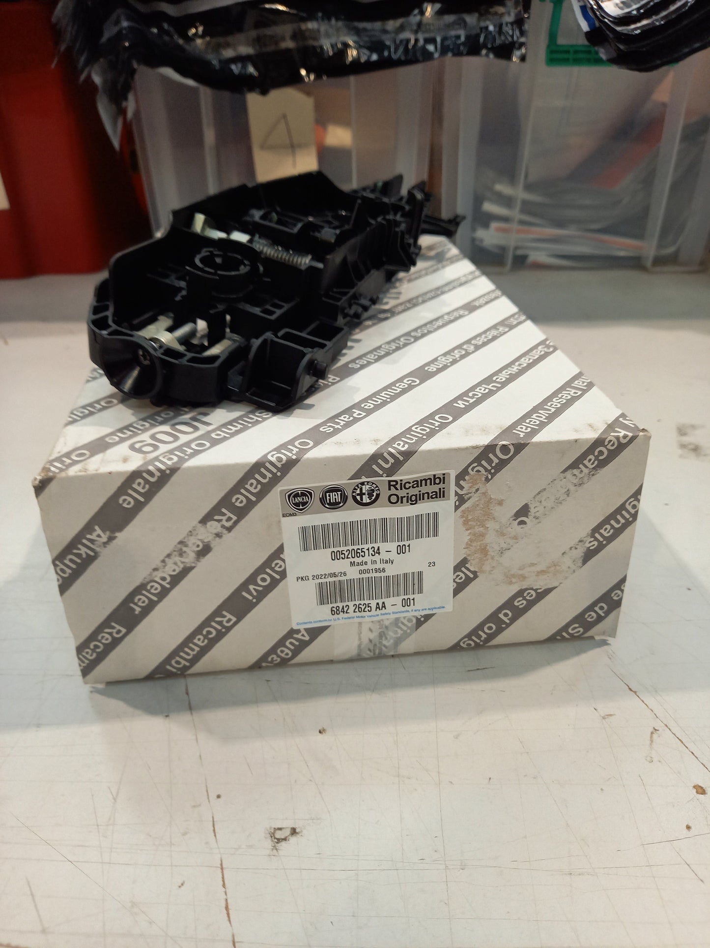 Genuine Fiat Bracket | 52065134