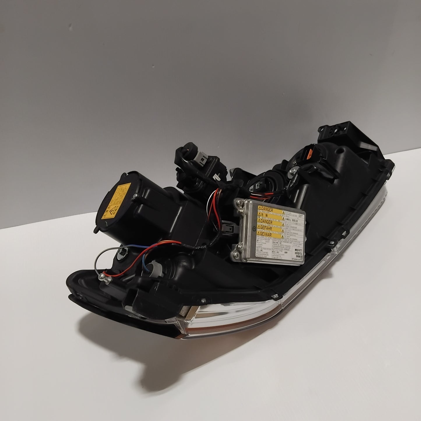 Genuine Left Hand Side Headlamp - Mitsubishi Lancer 2002-2007 | 8301B819