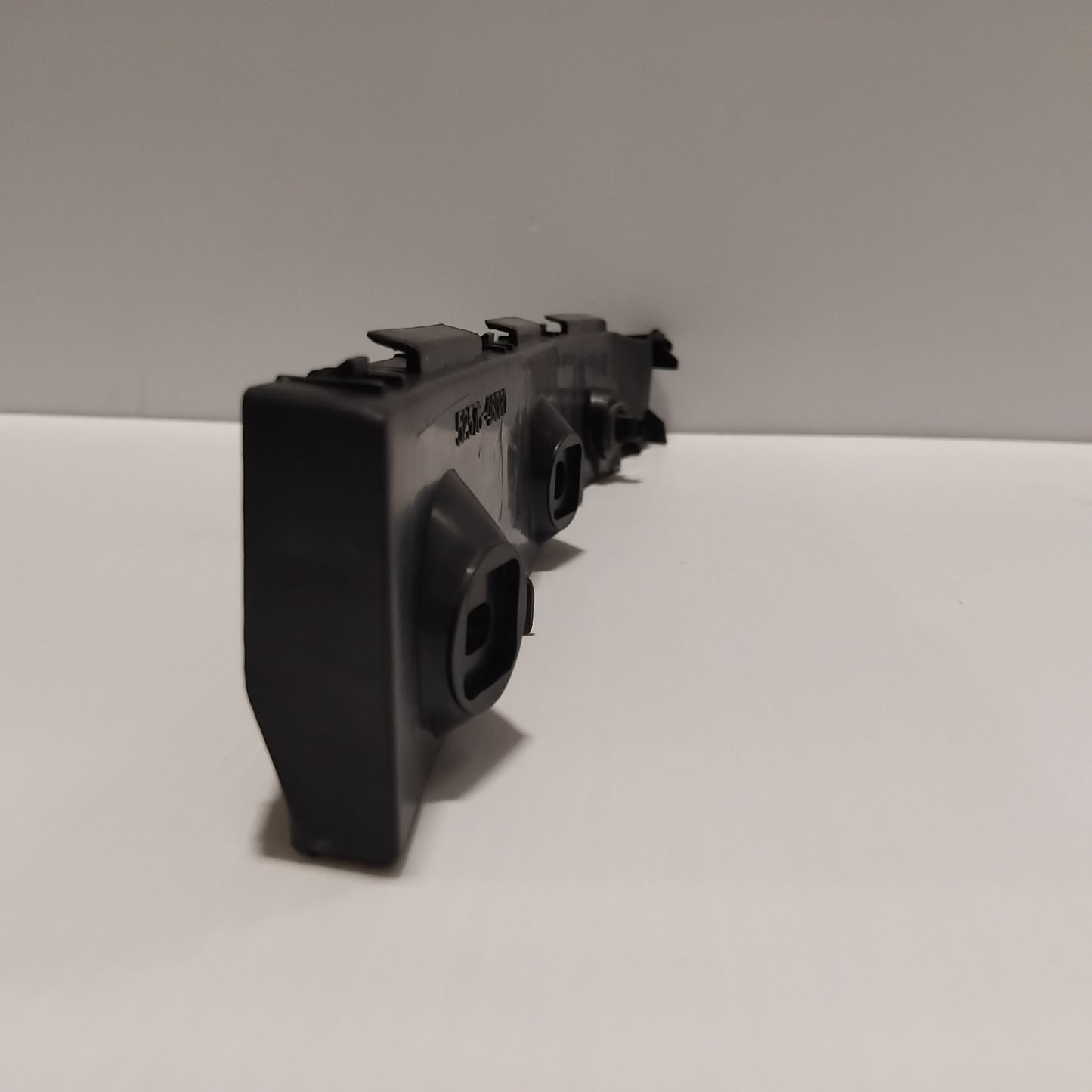 Genuine Toyota Retainer,Rear Bumper Side,Lh | 52576-48020
