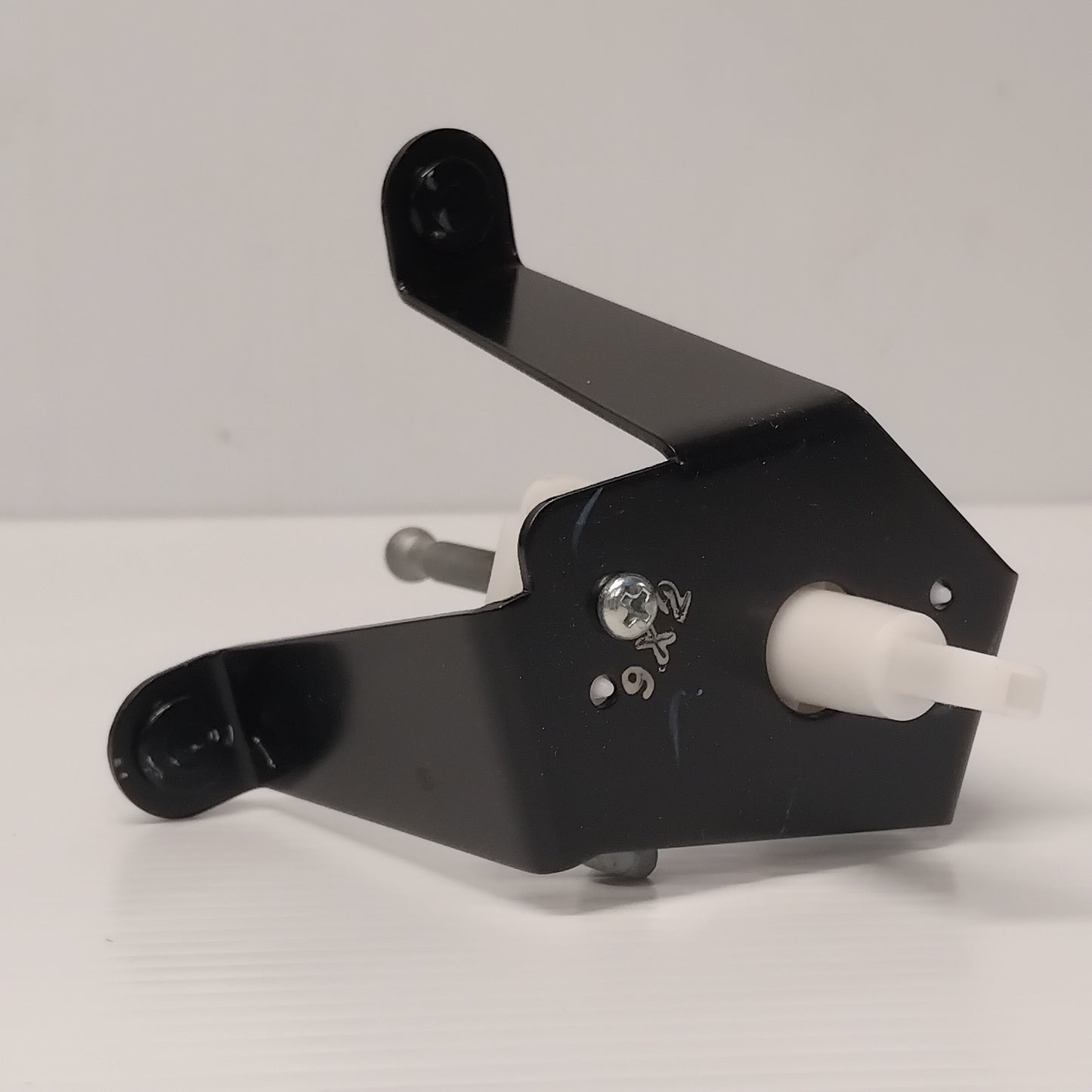 Genuine Left Headlamp Bracket - Ford Ranger 2002-2007 | 4468718