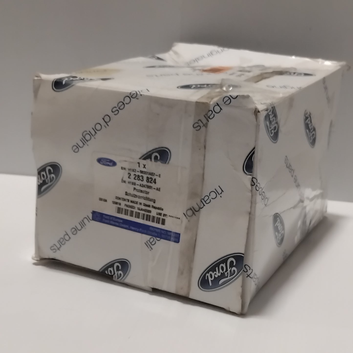 Genuine Ford Protector | 2283824