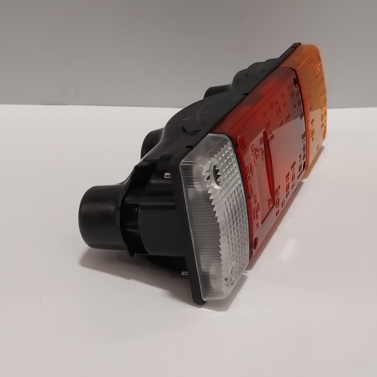Genuine Nissan Lamp-Rr-Combi | 2655512T02
