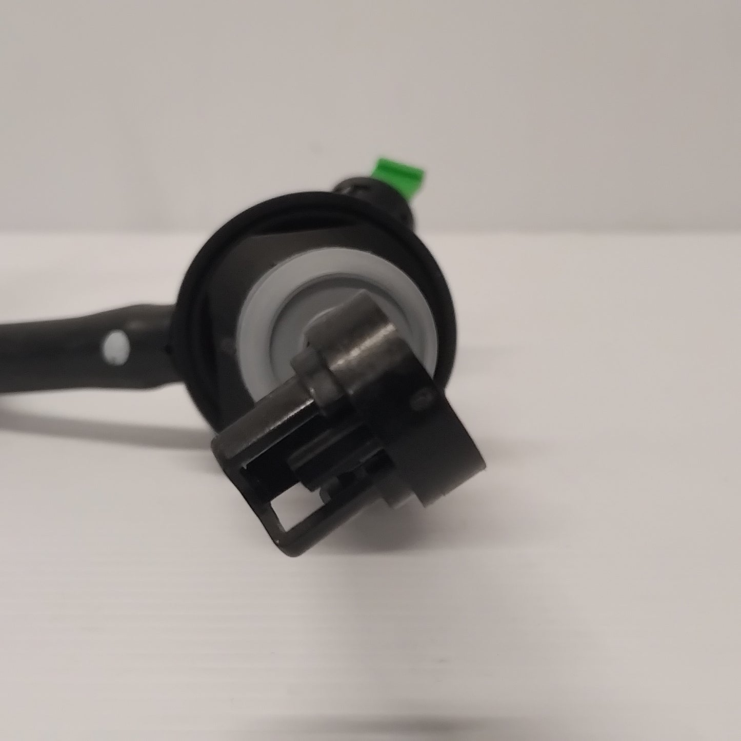 Genuine Clutch Master Cylinder - Nissan Qashqai 2006-2013 | 30610BB30A