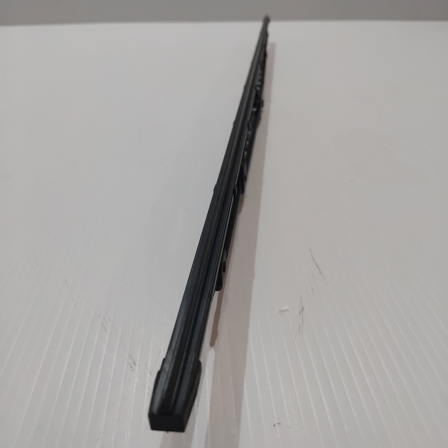 Genuine Toyota Wiperblade W/O Spoil | 85212-YZZBD