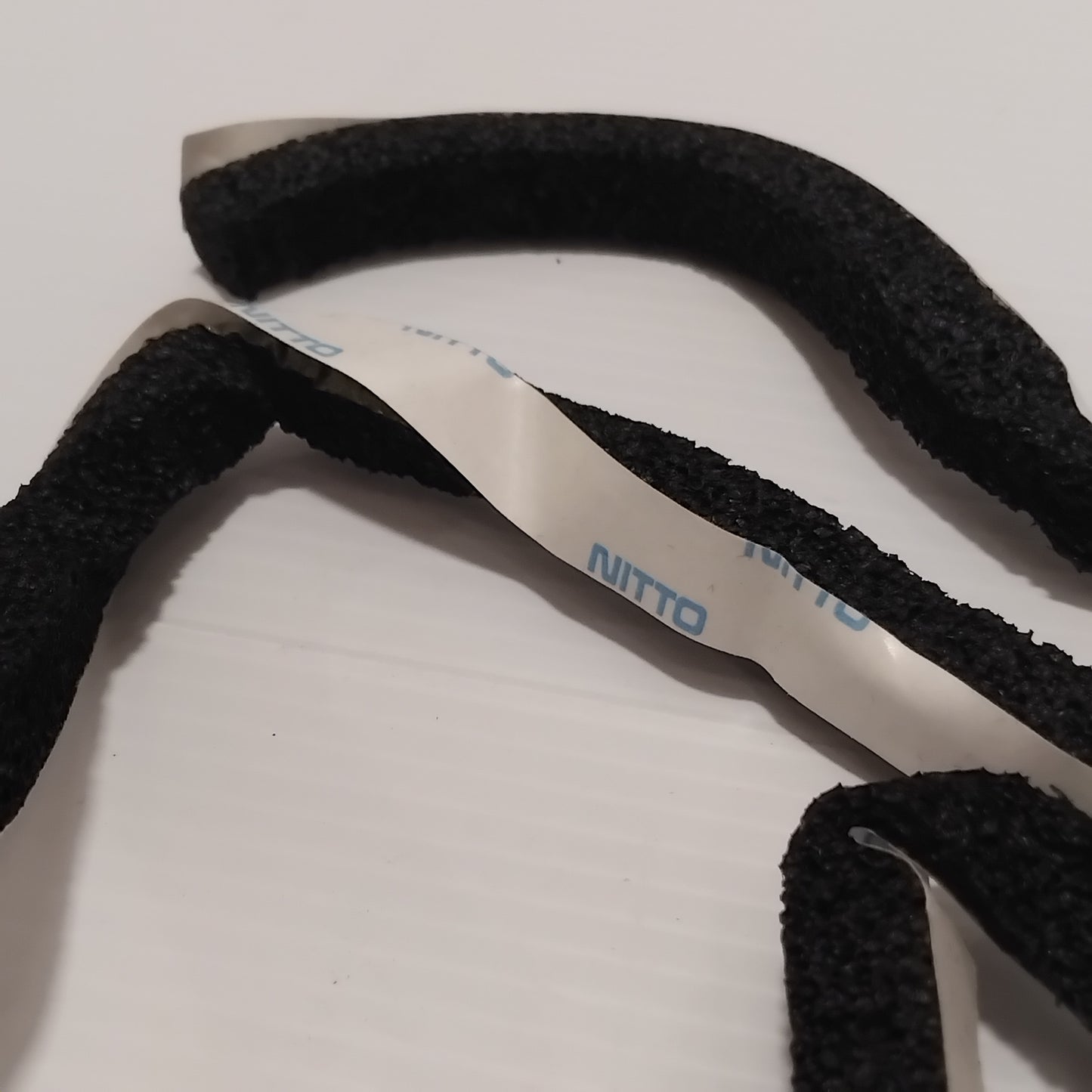 Genuine Ford Seal | 5206546