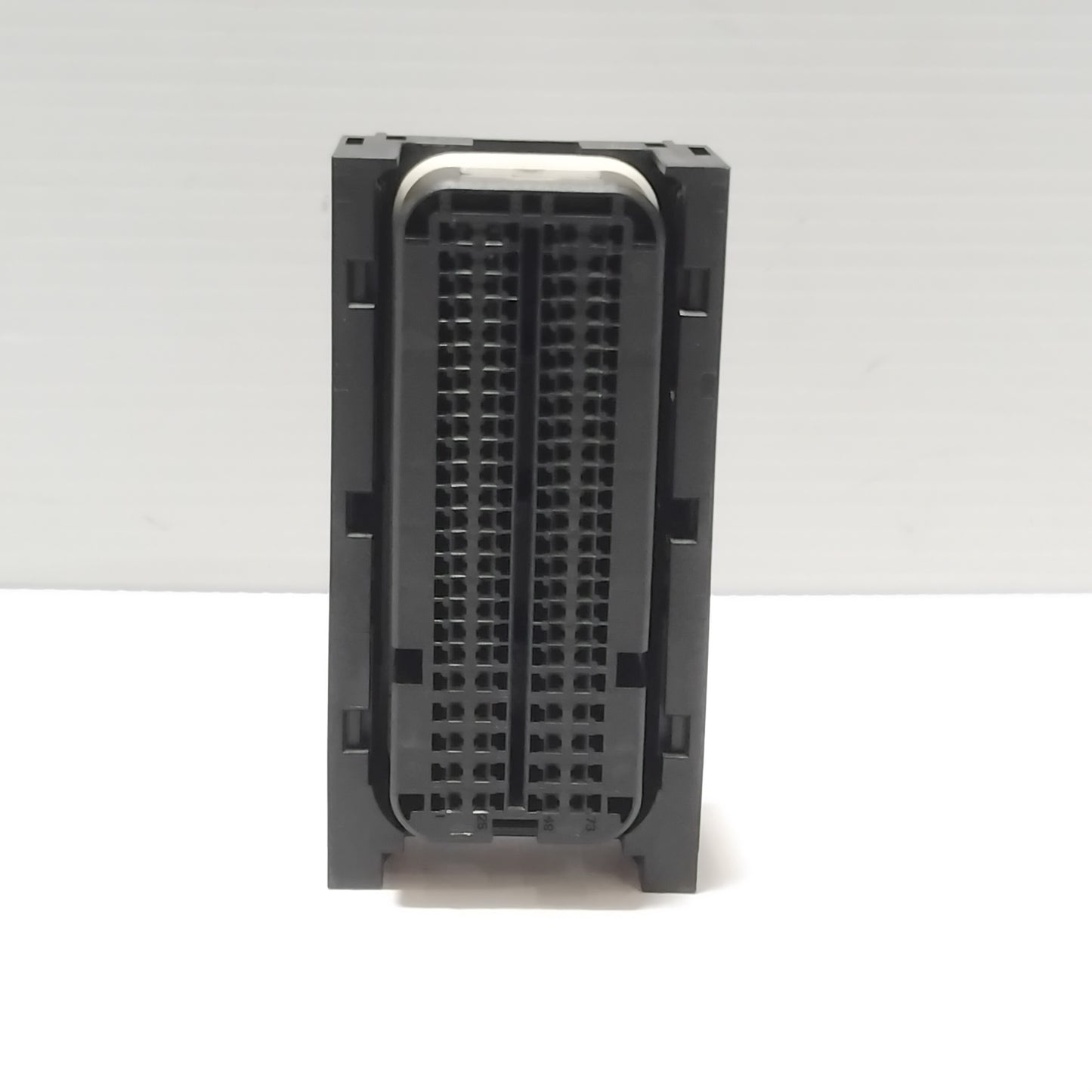 Genuine Volvo Receptacle Housing | 31268291