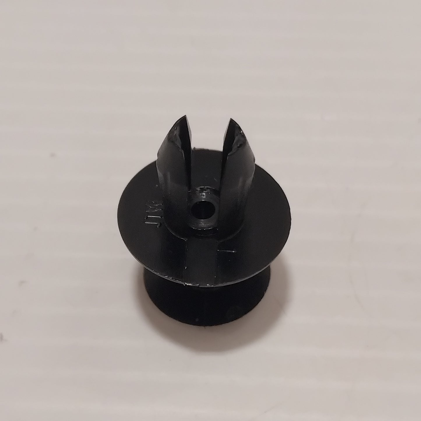Genuine Ford Clip | 1015190