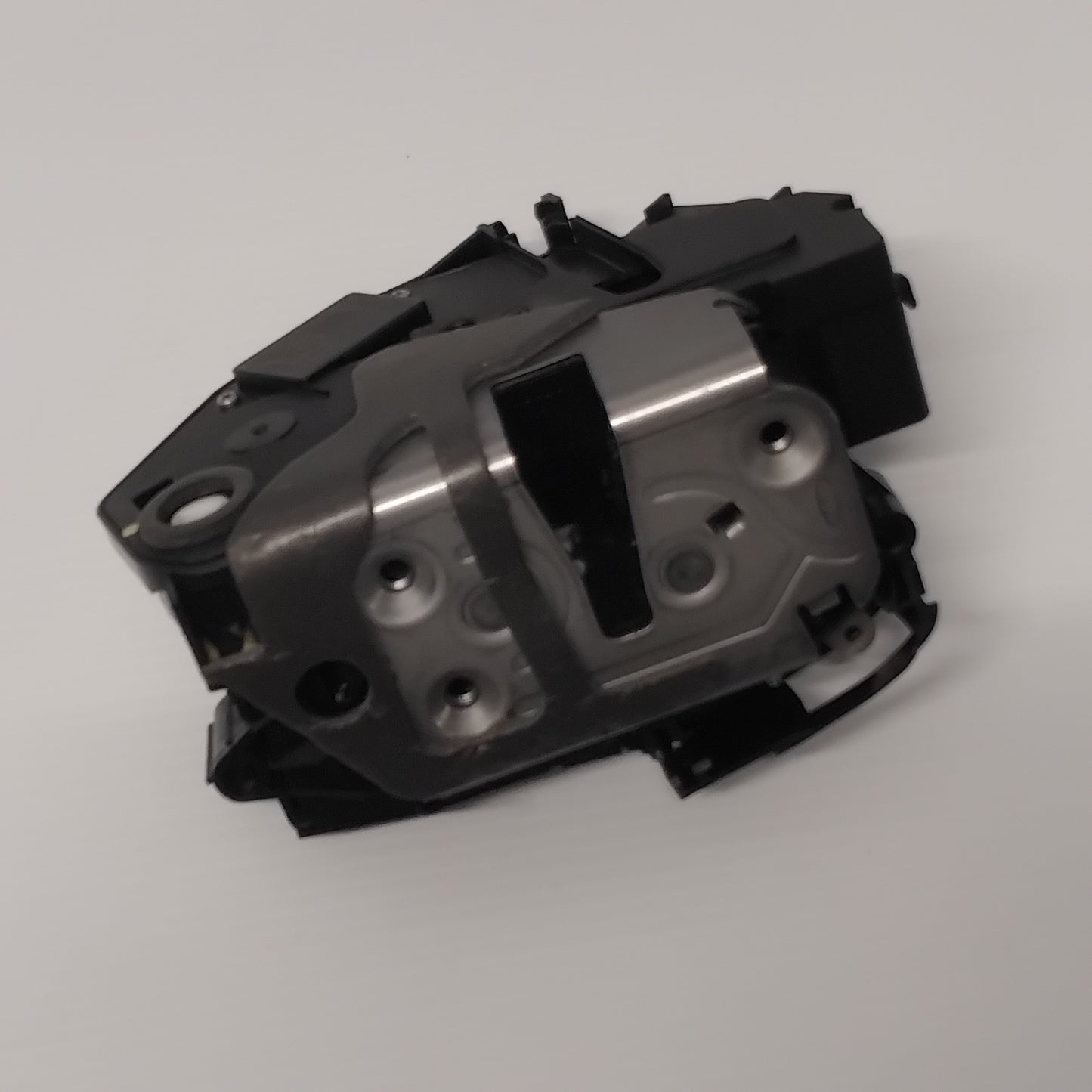 Genuine Rear Left Lock - Ford Ranger 2011- | 1733691