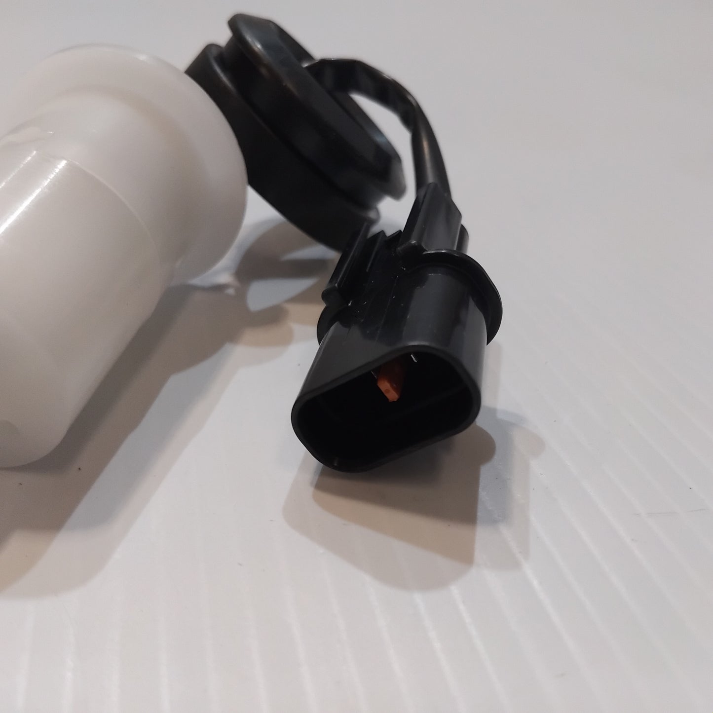 Genuine Windshield Fluid Level Switch - Kia Rio 2011-2017 | 985201W000