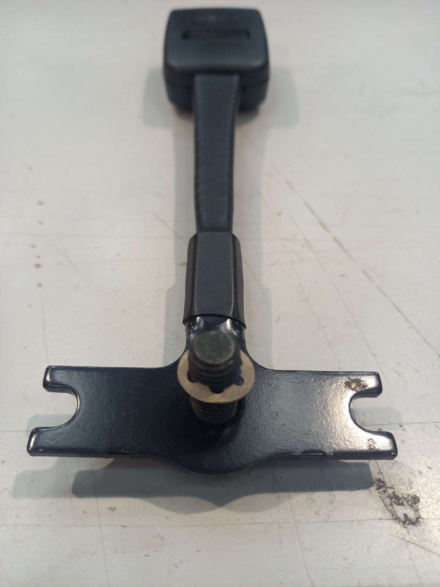 Genuine Ford Buckle Assy - Seat Belt | 1142585