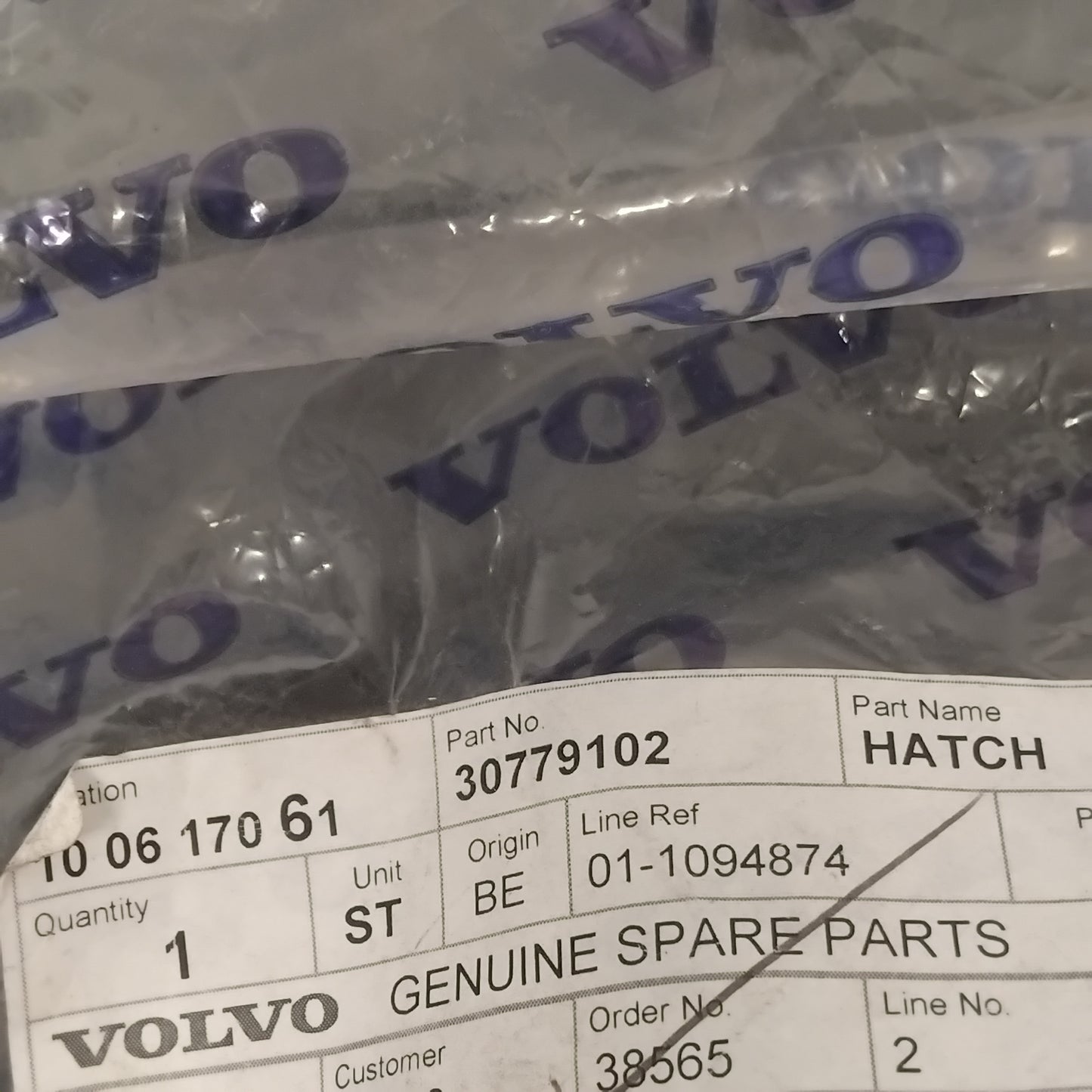 Genuine Volvo Hatch | 30779102