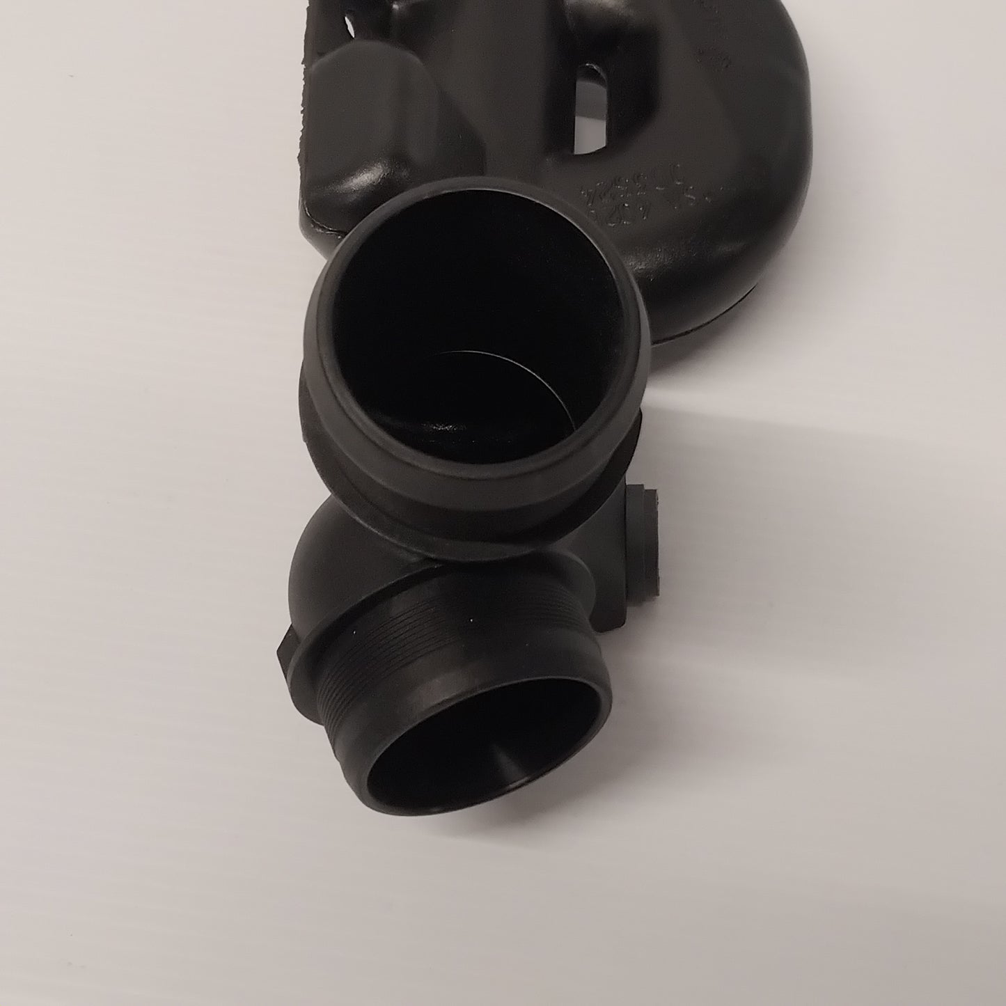 Genuine Mazda Pipe Air Intake | Y60313240E