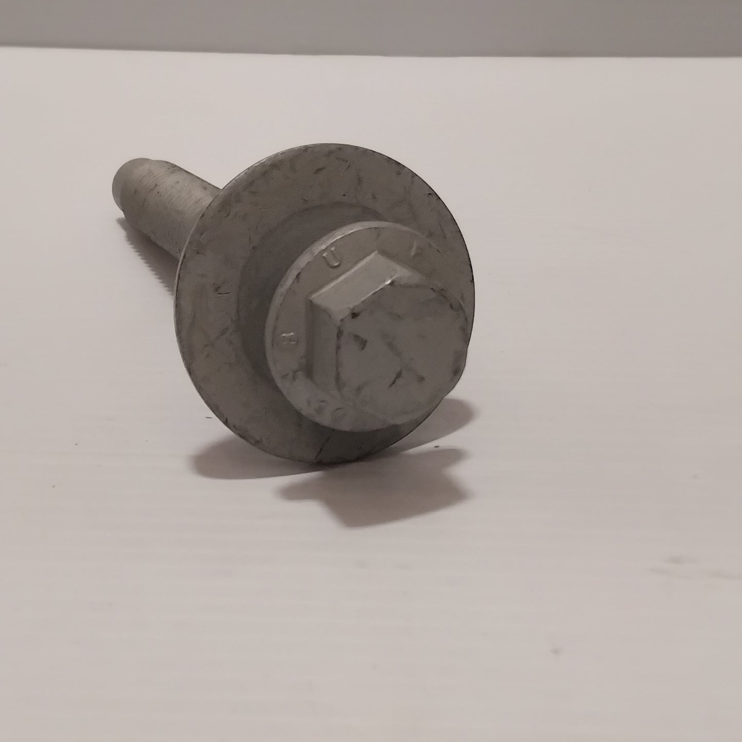 Genuine Volvo Sems Screw | 30760001