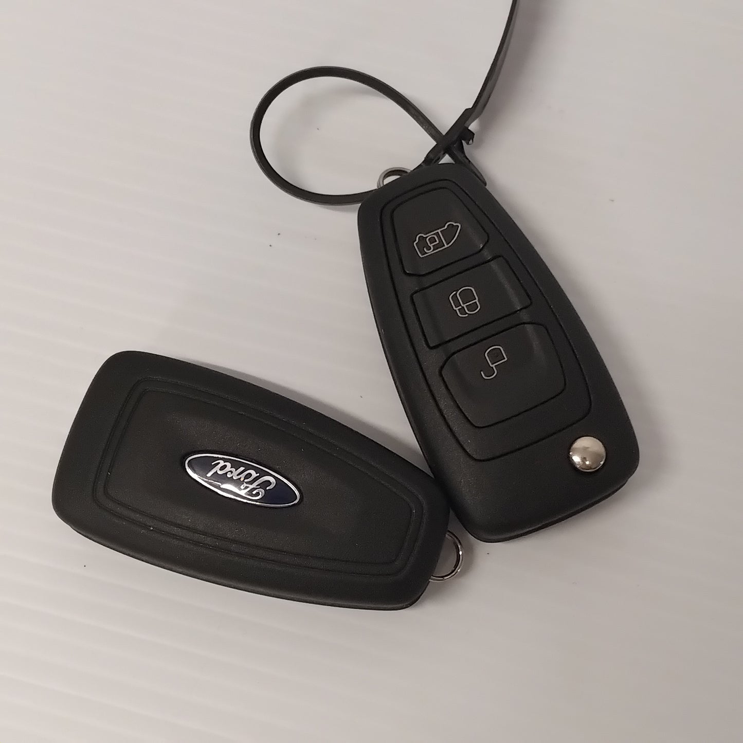 Genuine Ford Lockset - Complete Vehicle | 2227008