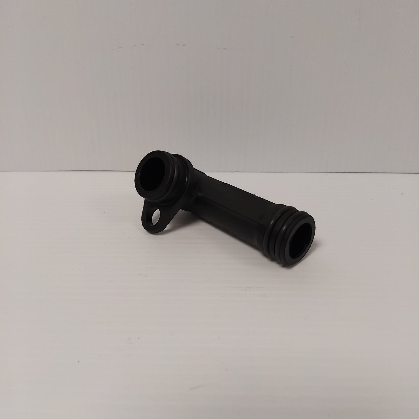 Genuine Oil Drain Elbow - Ford Focus / Mondeo / Fiesta 1.8 | 1078427