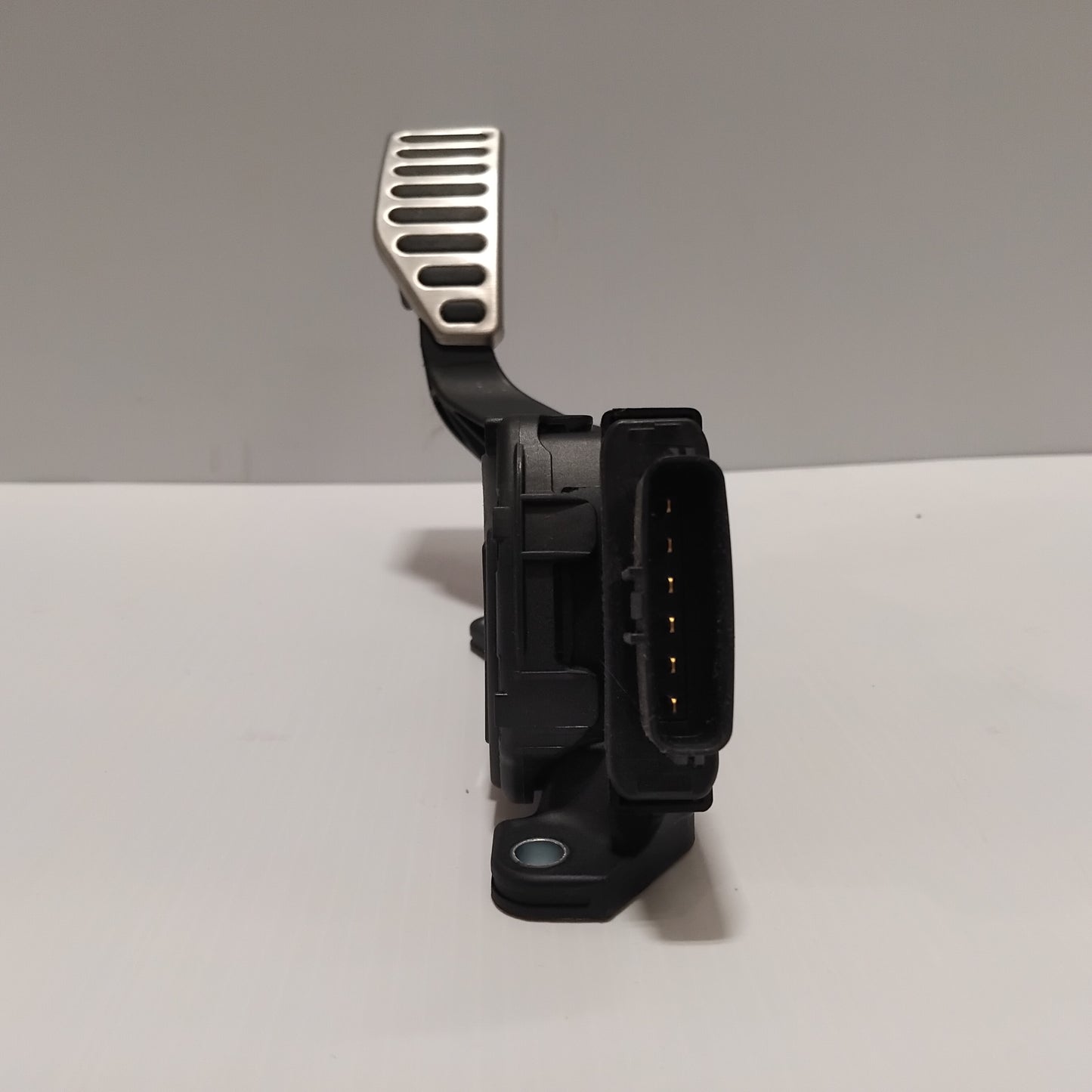 Genuine Suzuki Pedal,Accelerator Azg4 | 49400-68LA1-000