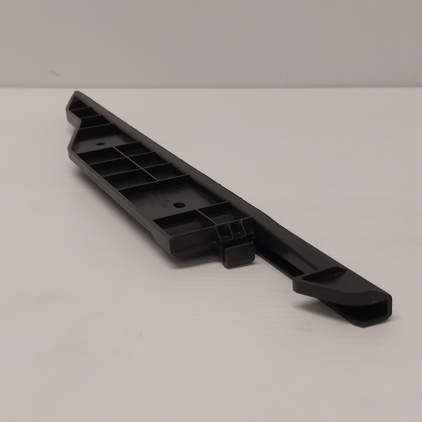 Genuine Ford Track - Stowage Bin | 1886813
