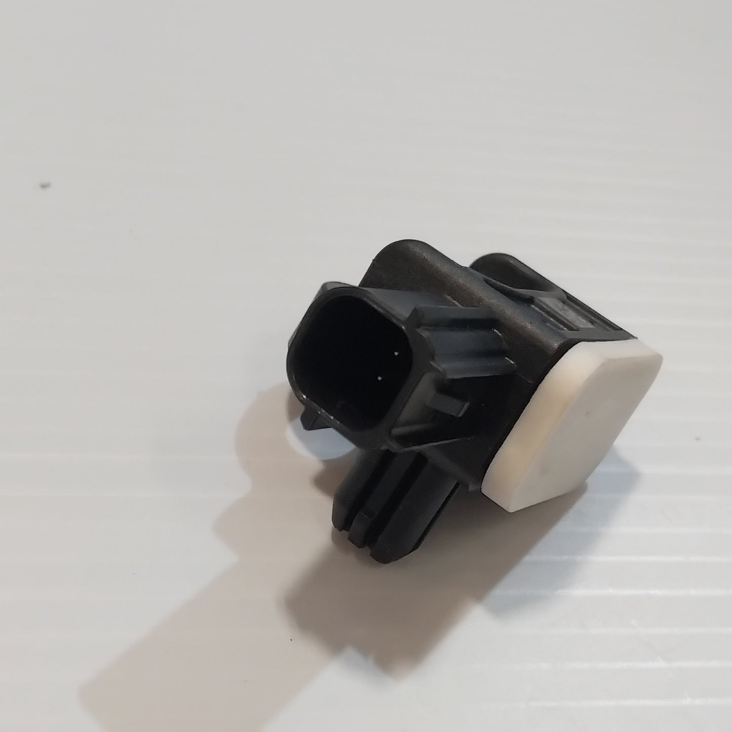 Genuine Volvo Sensor | 31334336