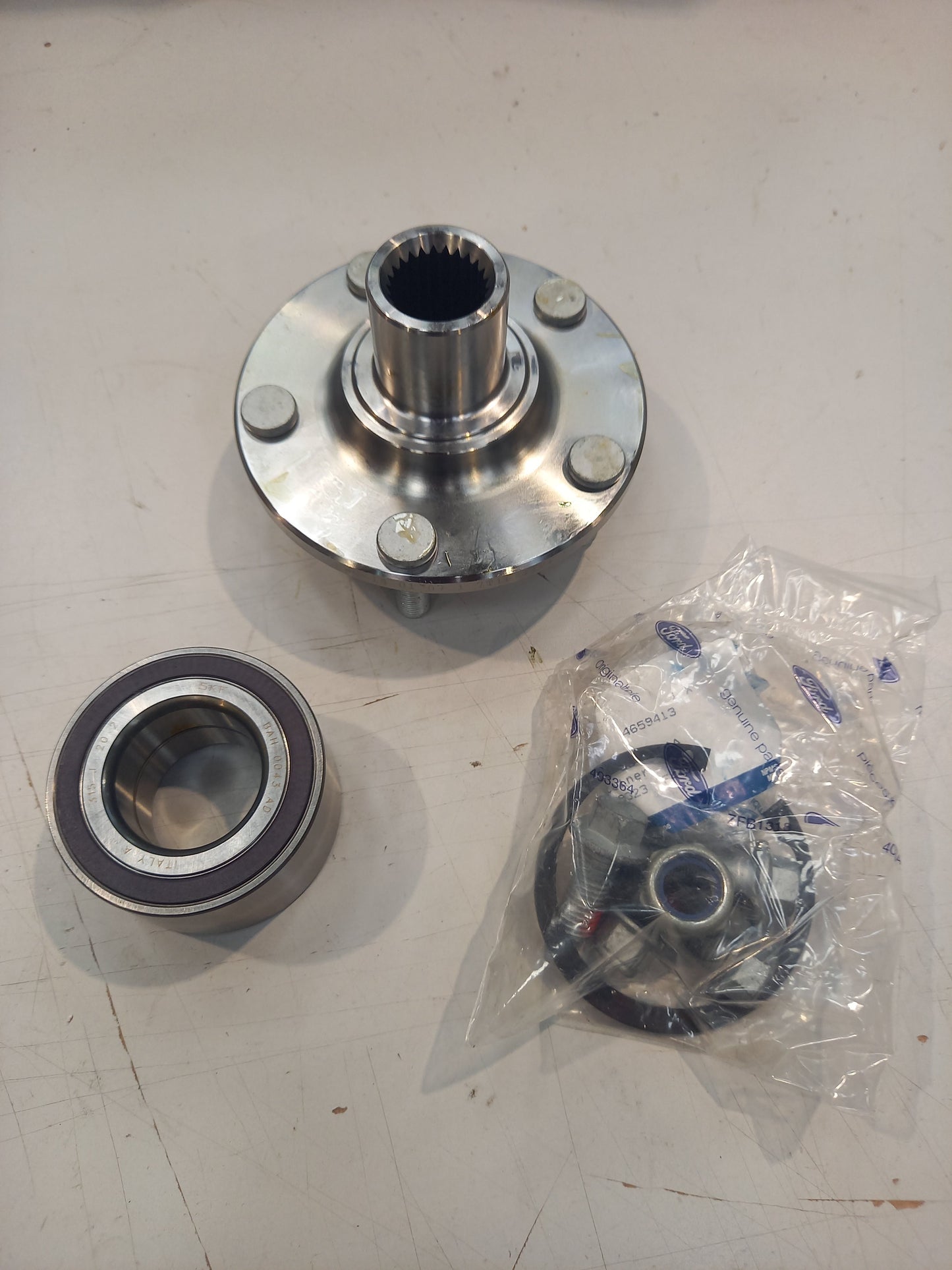 Genuine Ford Kit - Wheel Bearing Repair | 5244087