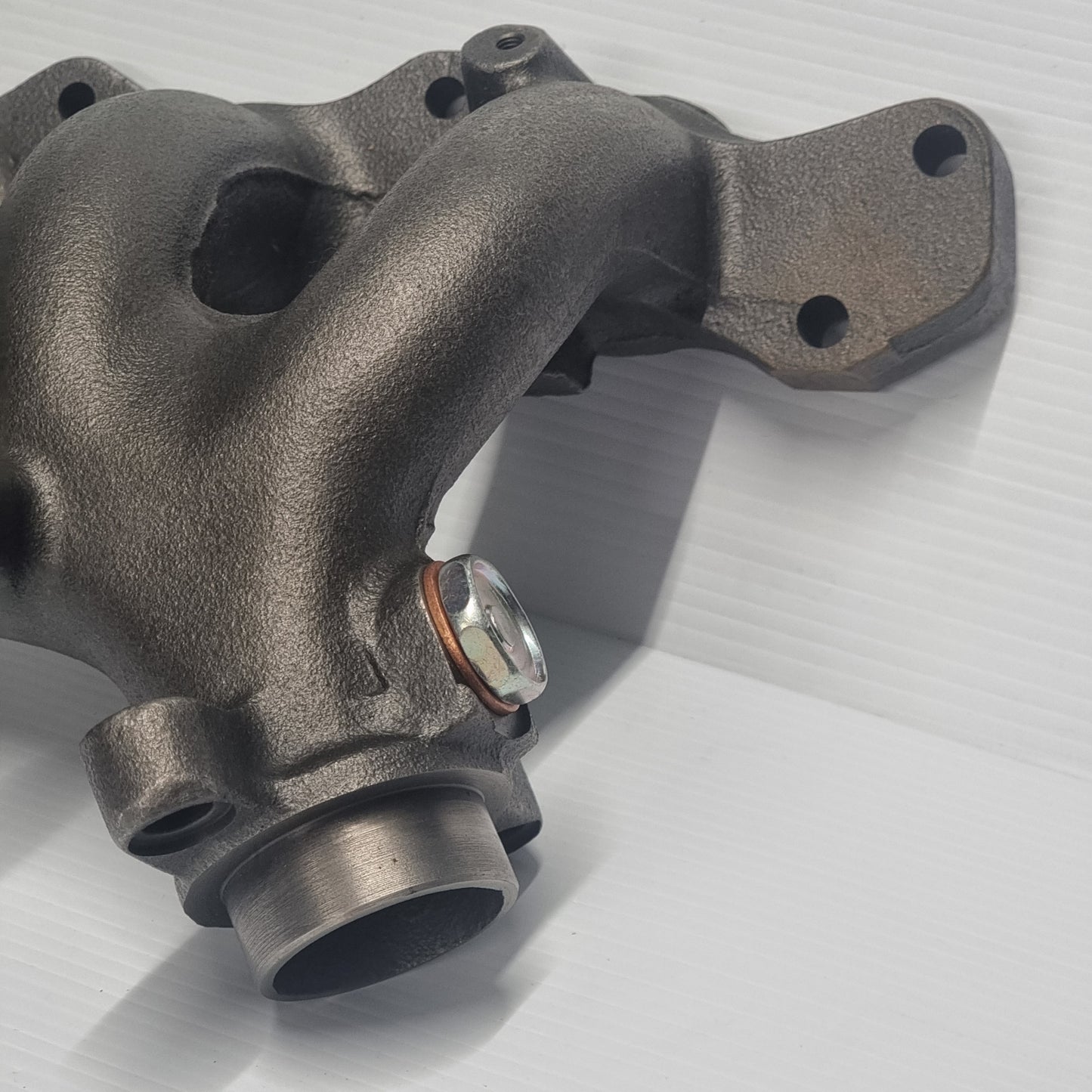 Genuine Suzuki Manifold | 14111-80CV0-000