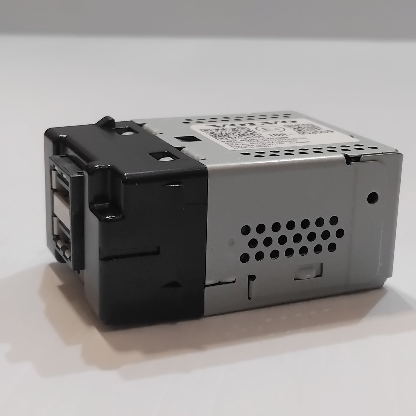 Genuine Volvo Usb Hub | 31407038