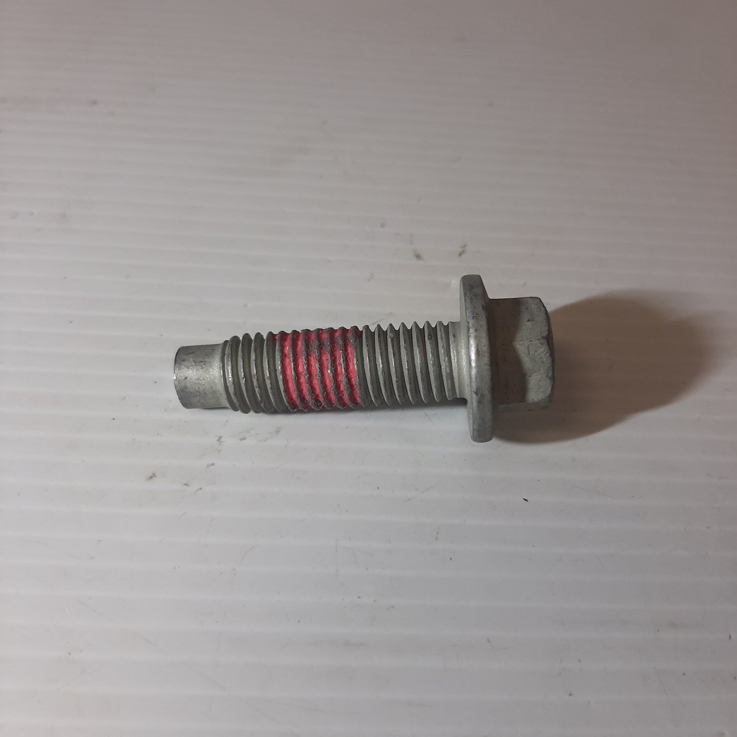 Genuine Ford Bolt | 2533093