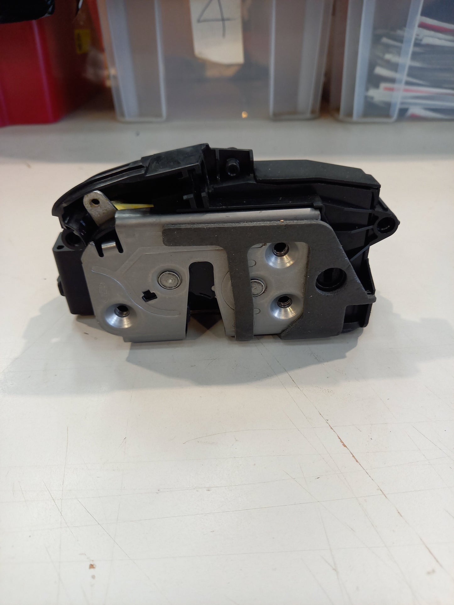 Genuine Rear Left Lock - Ford Ranger 2011- | 1733691