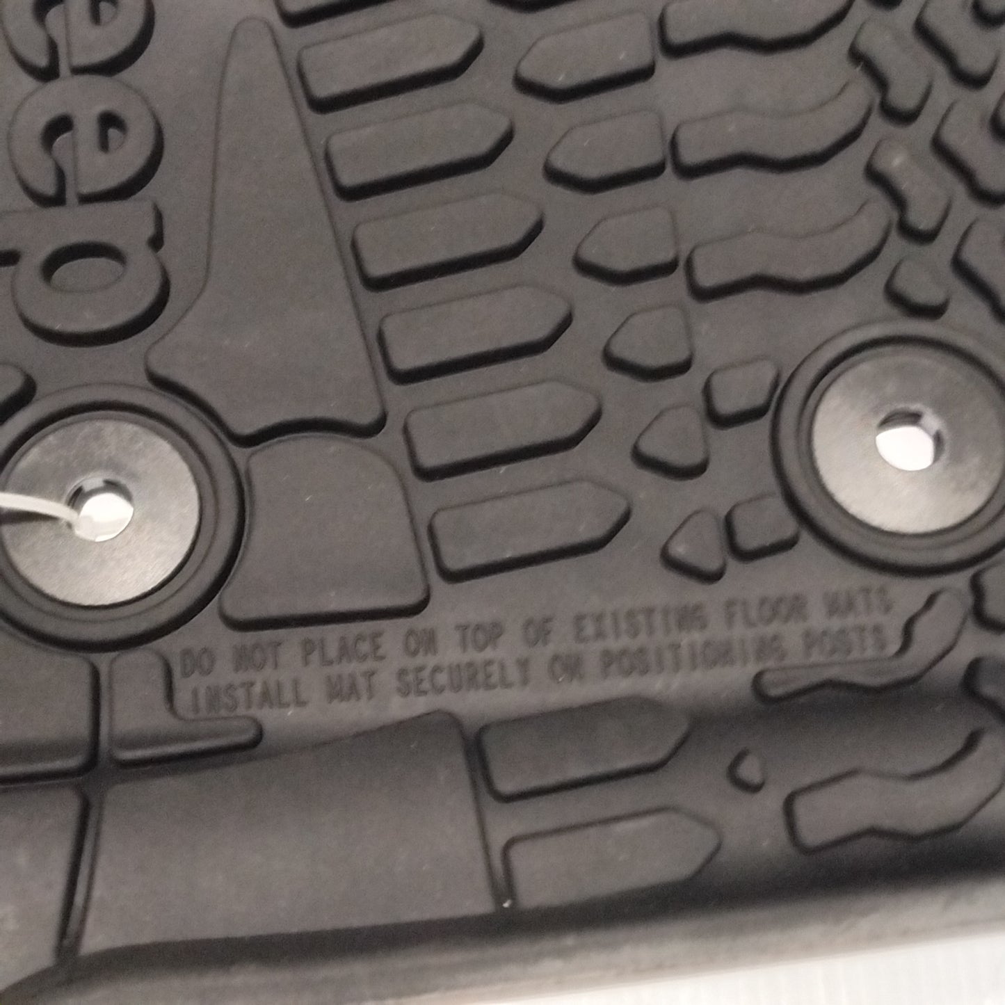 Genuine Jeep Mat | K82213861