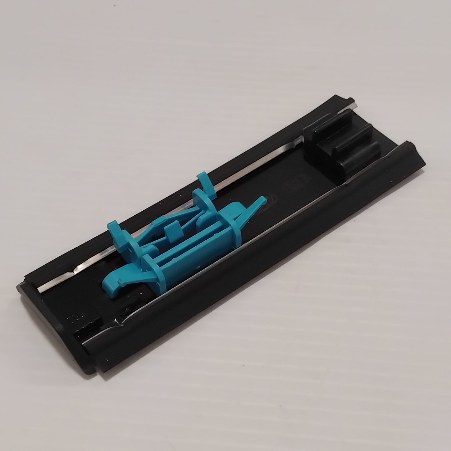 Genuine Kia Moulding Assy-Roof C | 87260D9100