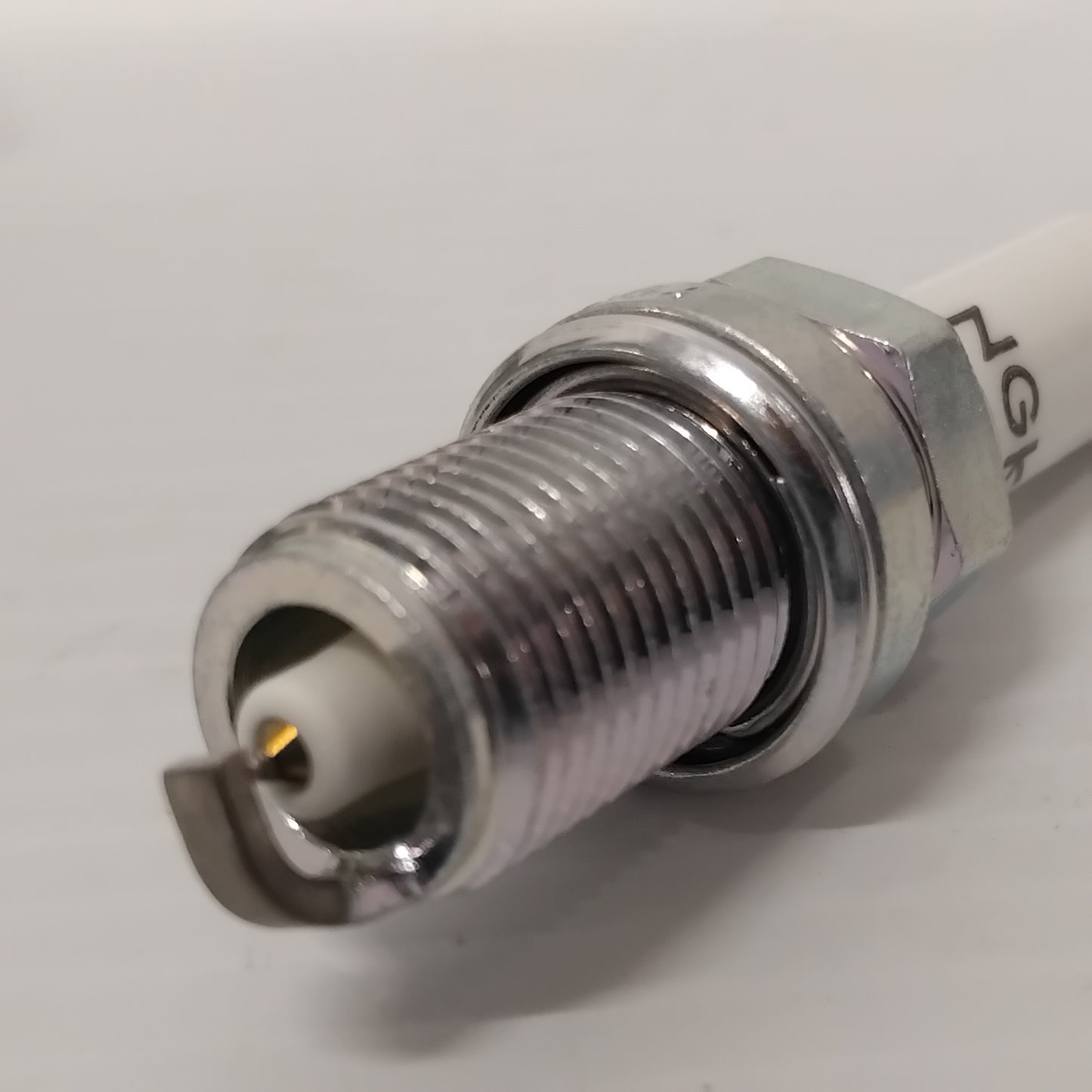 Genuine Petrol Spark Plug SEAT Leon 2.0 CUPRA R 2005-2012 | 06H905601A