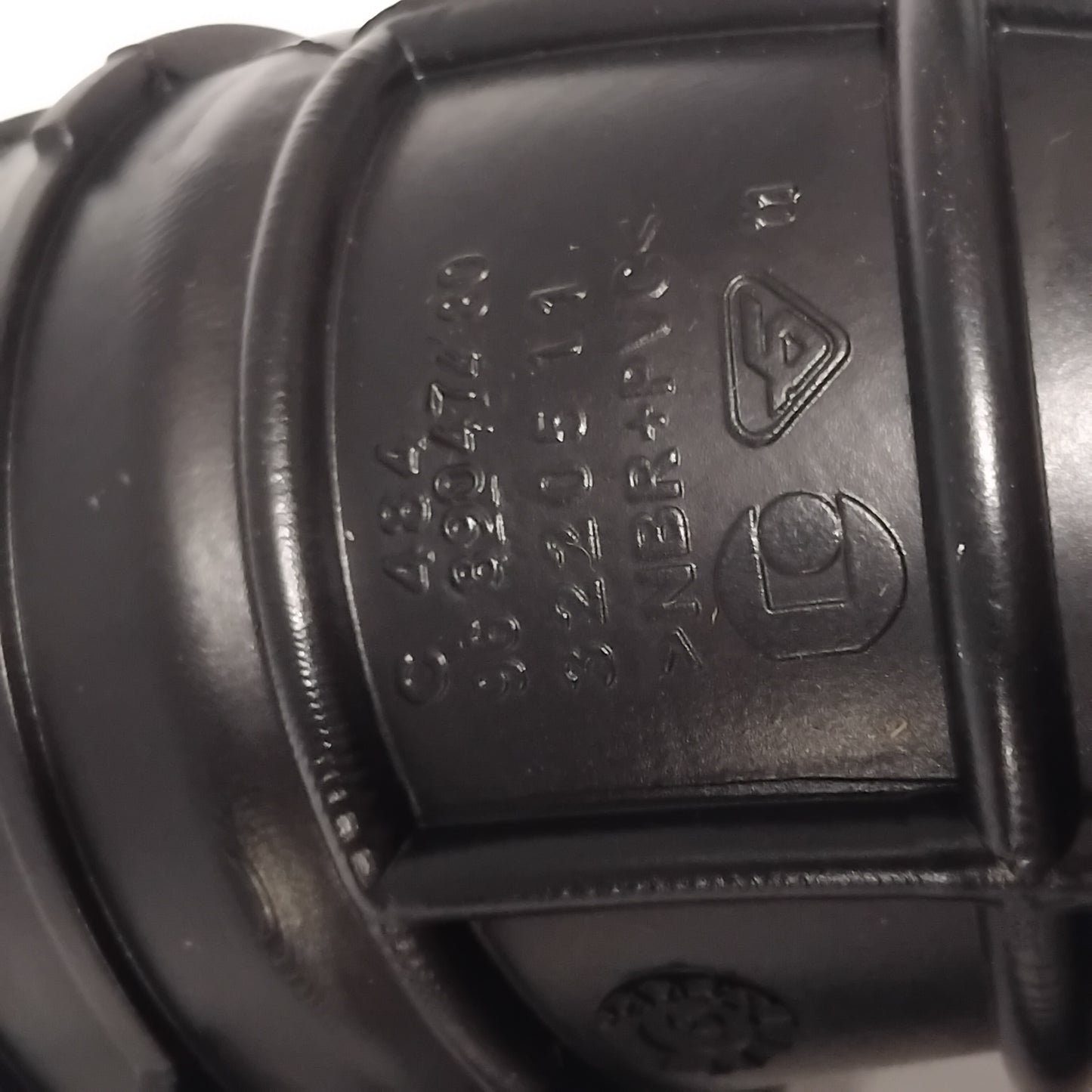 Genuine Ford Hose - Air | 1670802