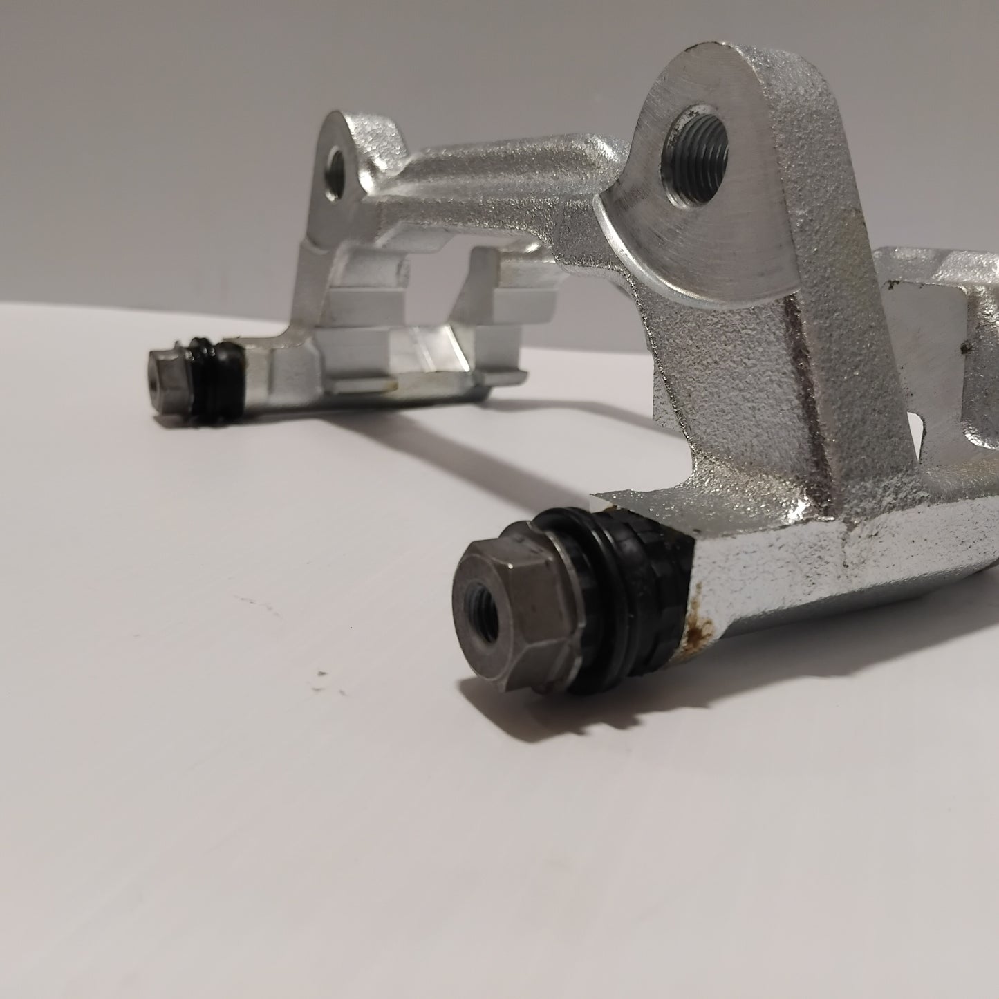 Genuine SEAT Caliper | 8V0615126