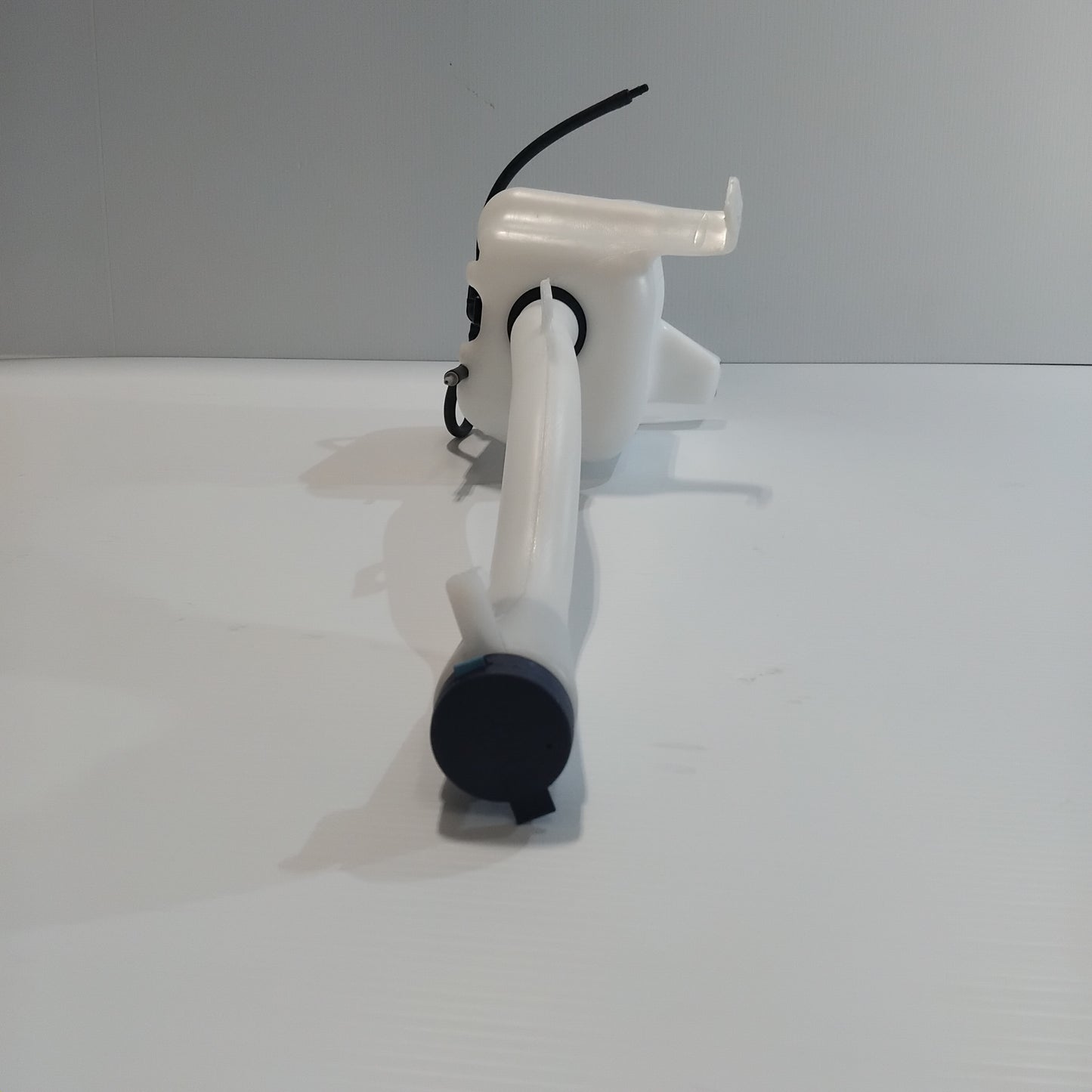 Genuine Fiat W/W Reservoir | 52047861