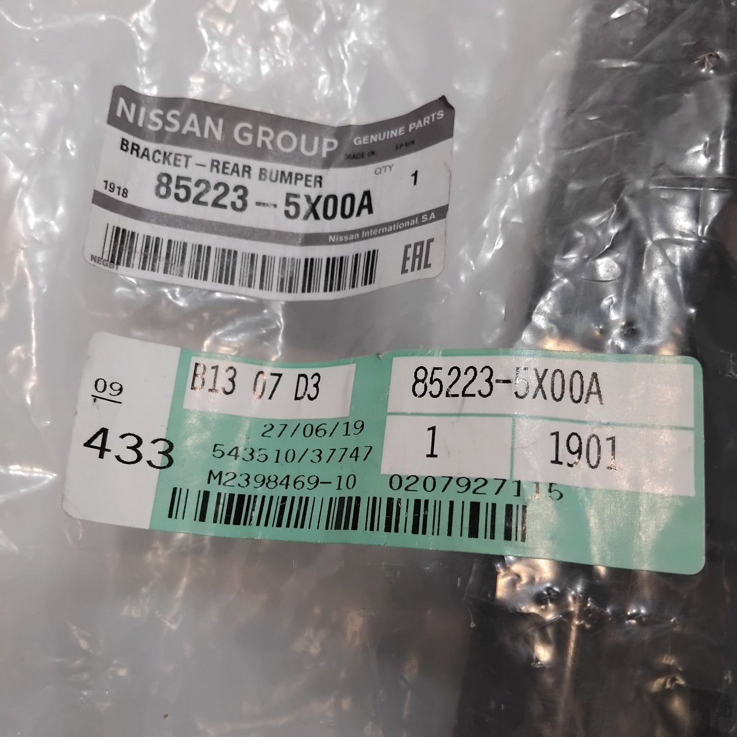 Genuine Nissan Bracket-Rear Bu | 852235X00A