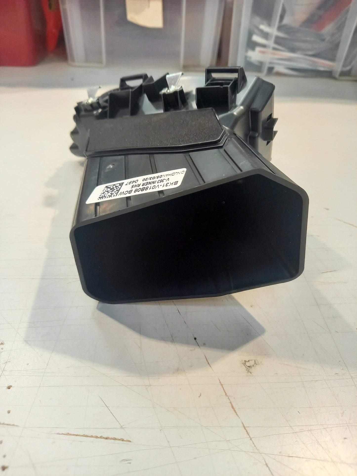 Genuine Ford Louvre Assy - Vent Air | 2375315