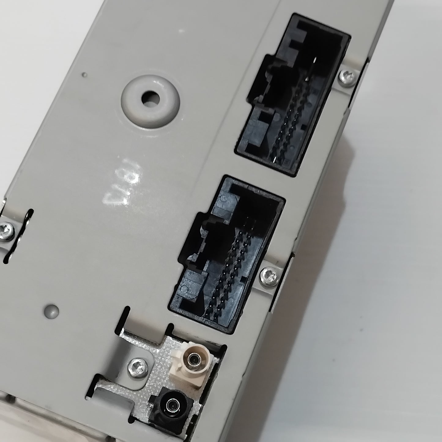 Genuine Ford Radio With Cd Player | 2225954