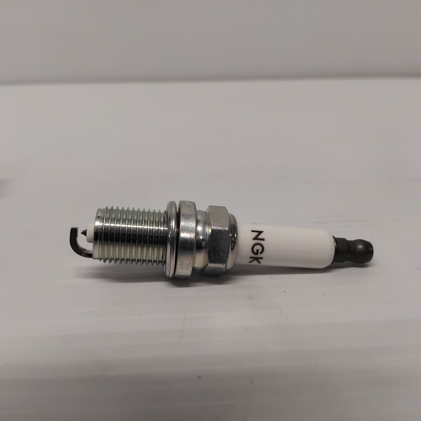 Genuine Petrol Spark Plug SEAT Leon 2.0 CUPRA R 2005-2012 | 06H905601A