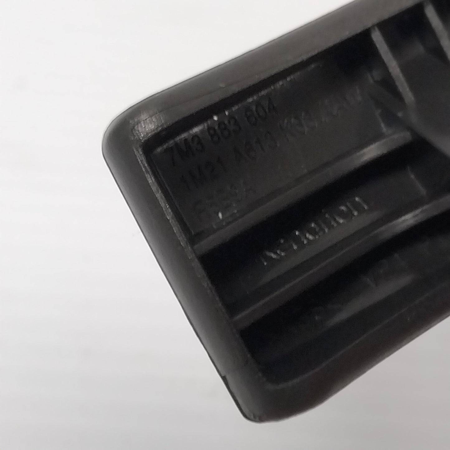 Genuine Rear Right Seat Lock - Ford Galaxy 2000-2006 | 1138670