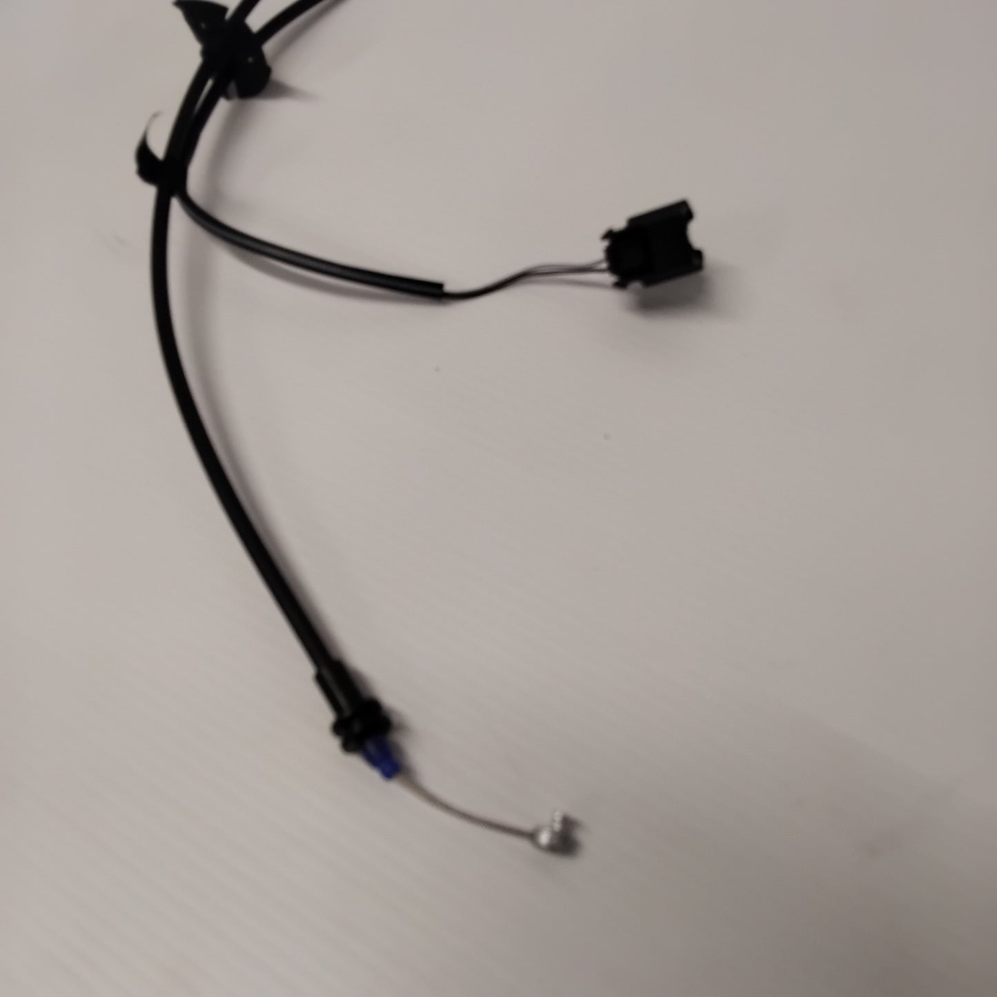 Genuine Front Left Door Latch - Ford B-Max 2012-2017 | 2014385
