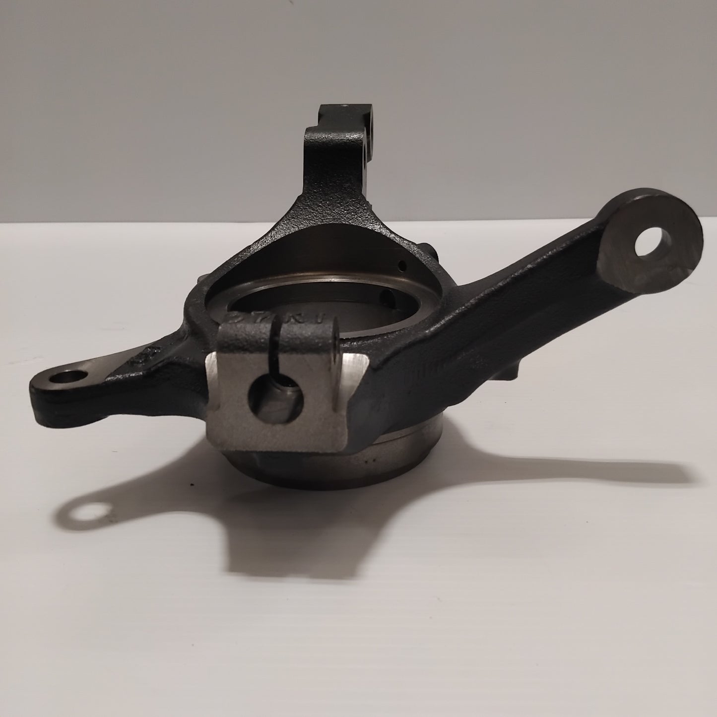 Genuine Suzuki Knuckle Steering R | 45111-57K10-000